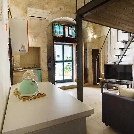 La Violetta 奥斯图尼