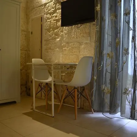 La Violetta 奥斯图尼