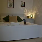 La Violetta Апартаменты